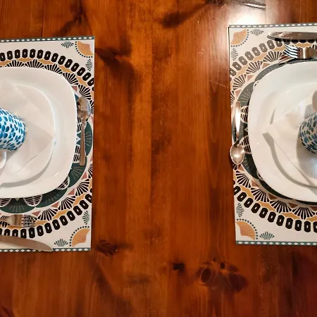 Grotto's Paradise Bed & Breakfast 4*