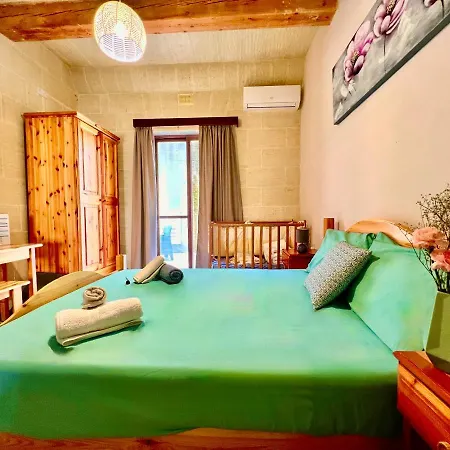 Bed & Breakfast Grotto's Paradise 4*