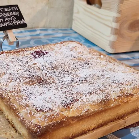 Grotto's Paradise Għarb