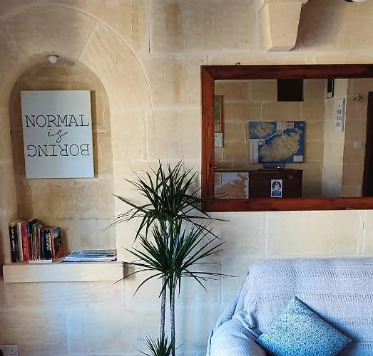 Grotto's Paradise Panzió 4*