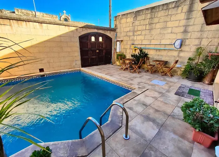 Grotto's Paradise 4* Għarb