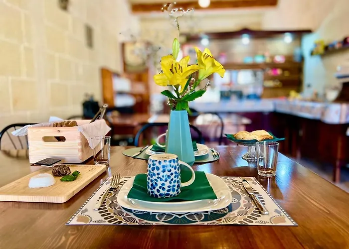 Grotto's Paradise Għarb