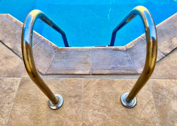 Grotto's Paradise Bed & Breakfast Gharb (Gozo)