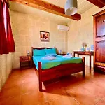 Grotto's Paradise 4* Għarb