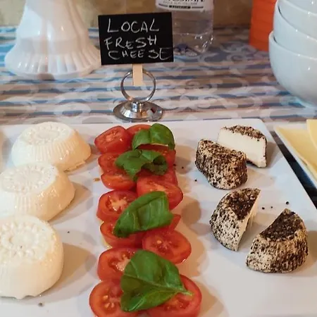 Couette-café Grotto's Paradise 4*