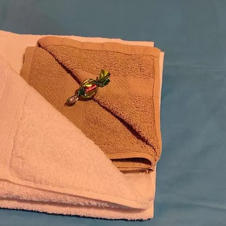 Grotto's Paradise Couette-café Għarb