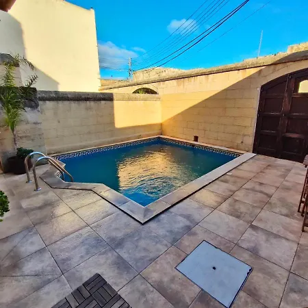 Grotto's Paradise 3*