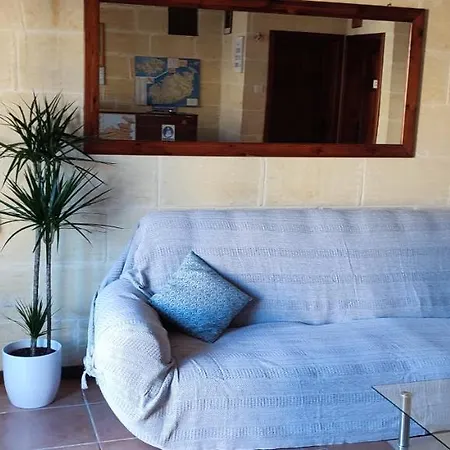 Grotto's Paradise Bed and breakfast 3*