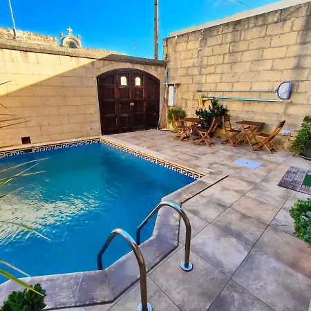 Grotto's Paradise 3* Għarb