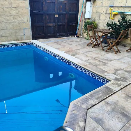 Grotto's Paradise 3*