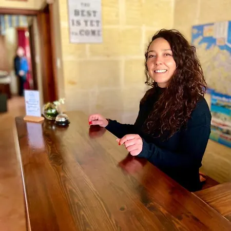 Grotto's Paradise Couette-café