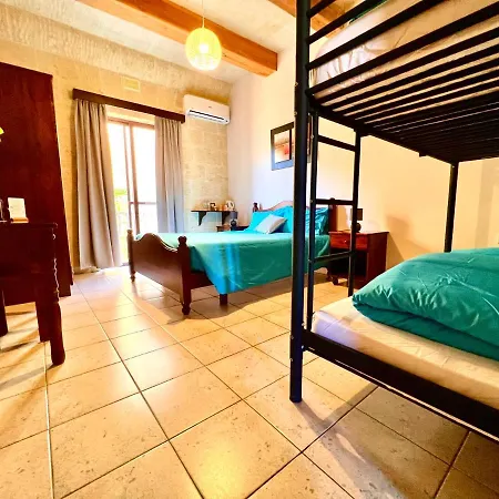 Bed & Breakfast Grotto's Paradise Għarb