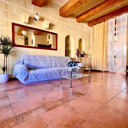 Grotto's Paradise Couette-café Għarb