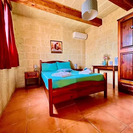 Grotto's Paradise 4* Għarb