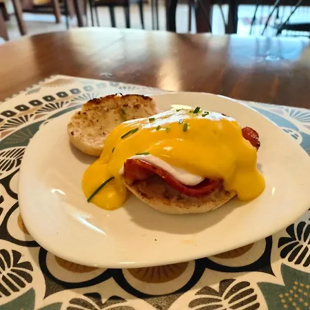 Grotto's Paradise Bed and breakfast 3*