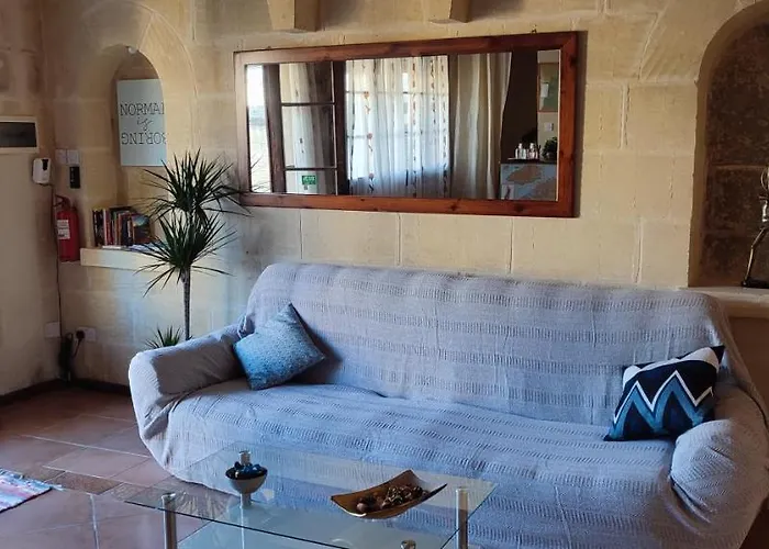 Grotto's Paradise B&B 4*