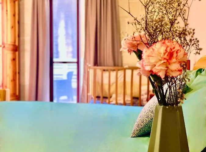 B&B Grotto's Paradise 4*